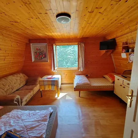 Semesterbostad Holiday House Vranov Dam Oslnovice